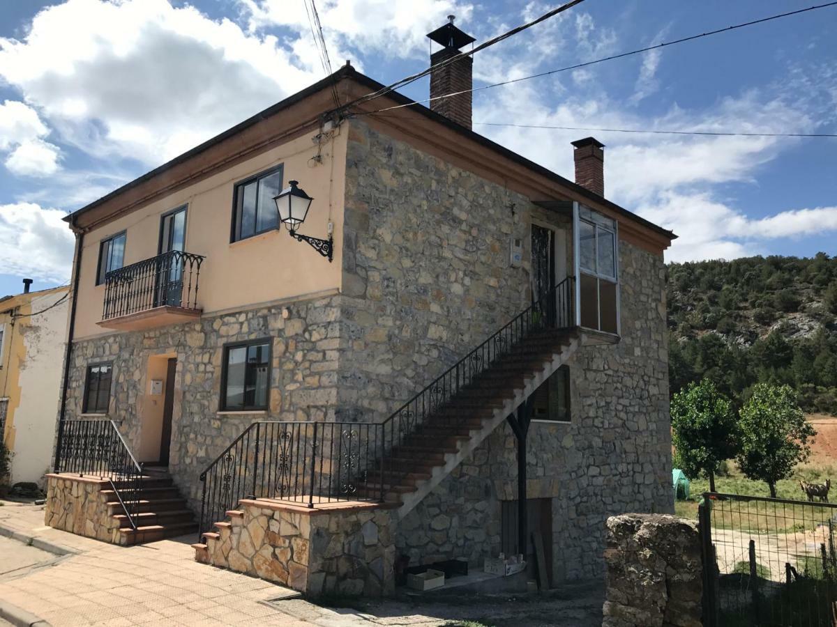 Casa De Pueblo Con Merendero Alquilable Opcionalmente Casarejos Exterior photo